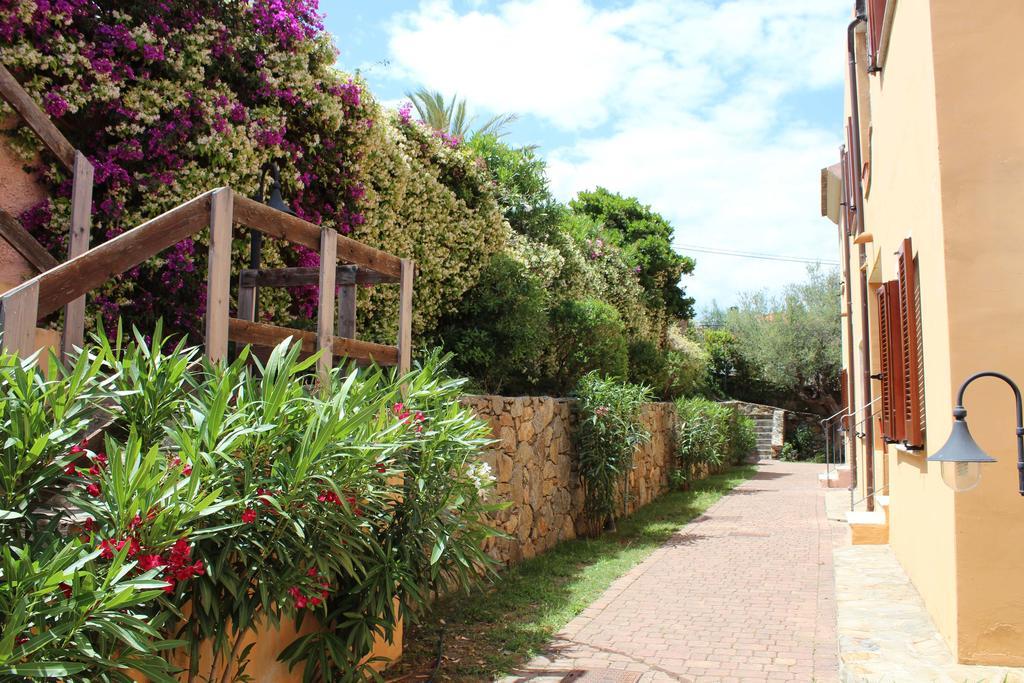 Residence Corte Dei Venti Budoni Exterior foto